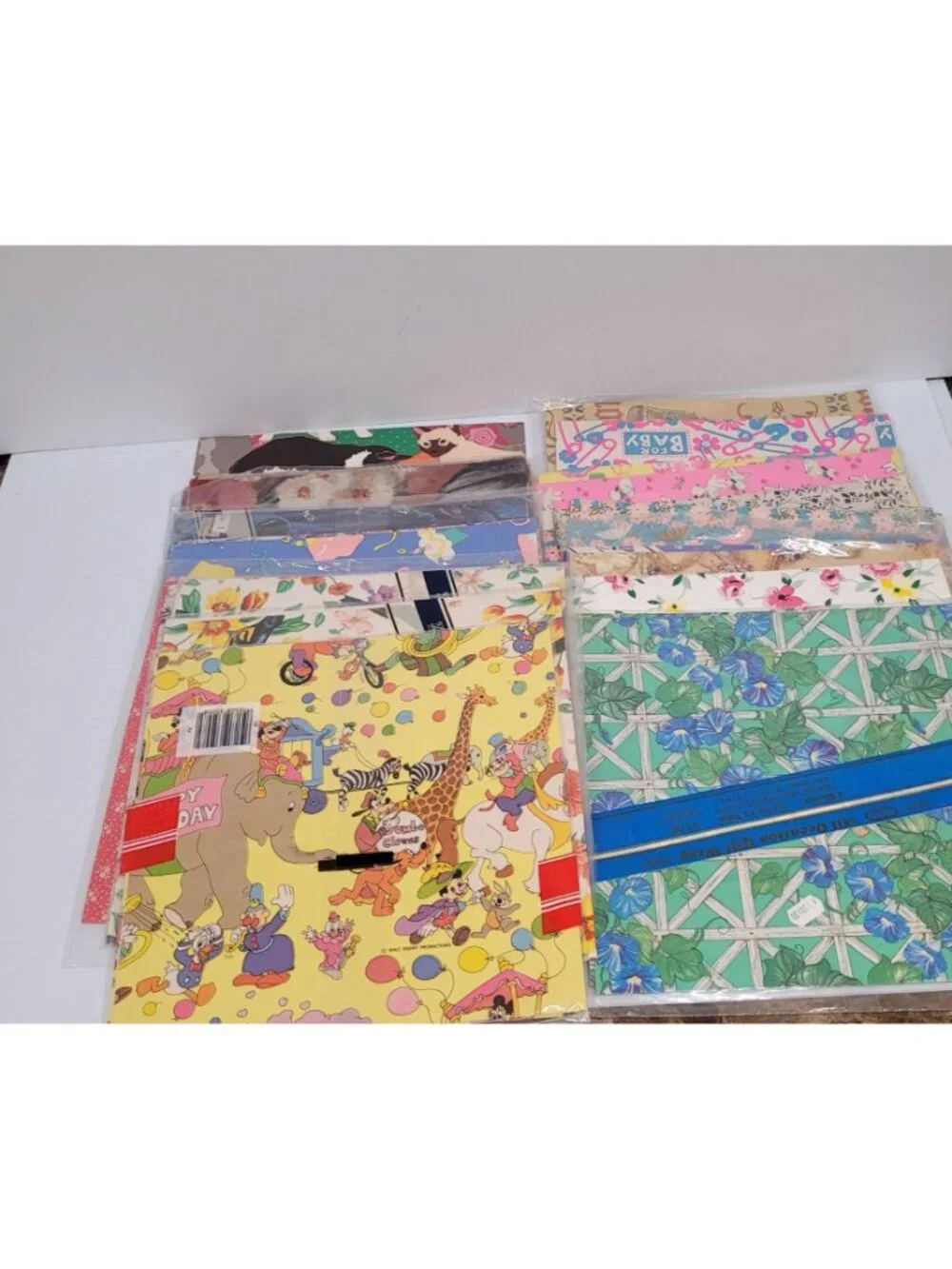 Lot 90+ Single Flat Fold Gift Wrap Scrapbooking Paper Various Theme 1960-1990